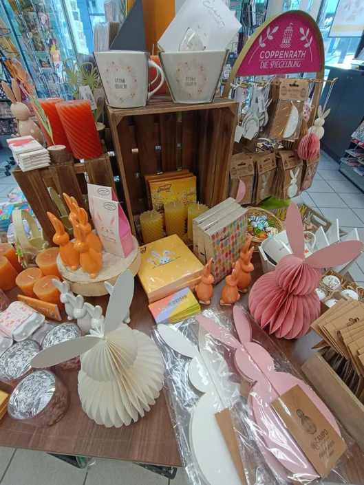 Osterdeko, Osterhasen, Tassen, Anhänger